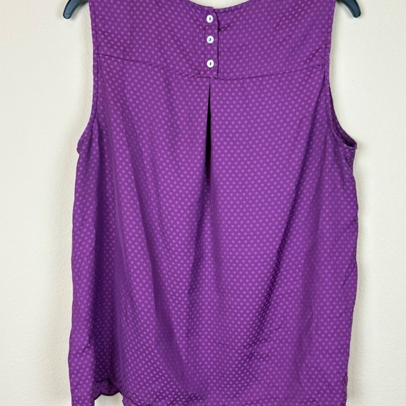 Skies are Blue Sleeveless Purple Polk a Dot Scalloped Hem Blouse; Size XL - Picture 5 of 9